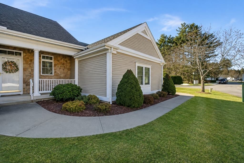 1 A Aspen Dr # 1, Wilbraham MA 01095