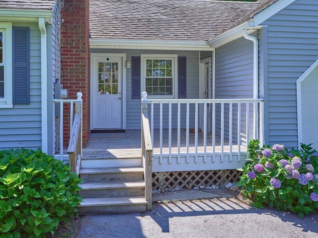 60 Burbank Rd, Sutton MA 01590 photo 3
