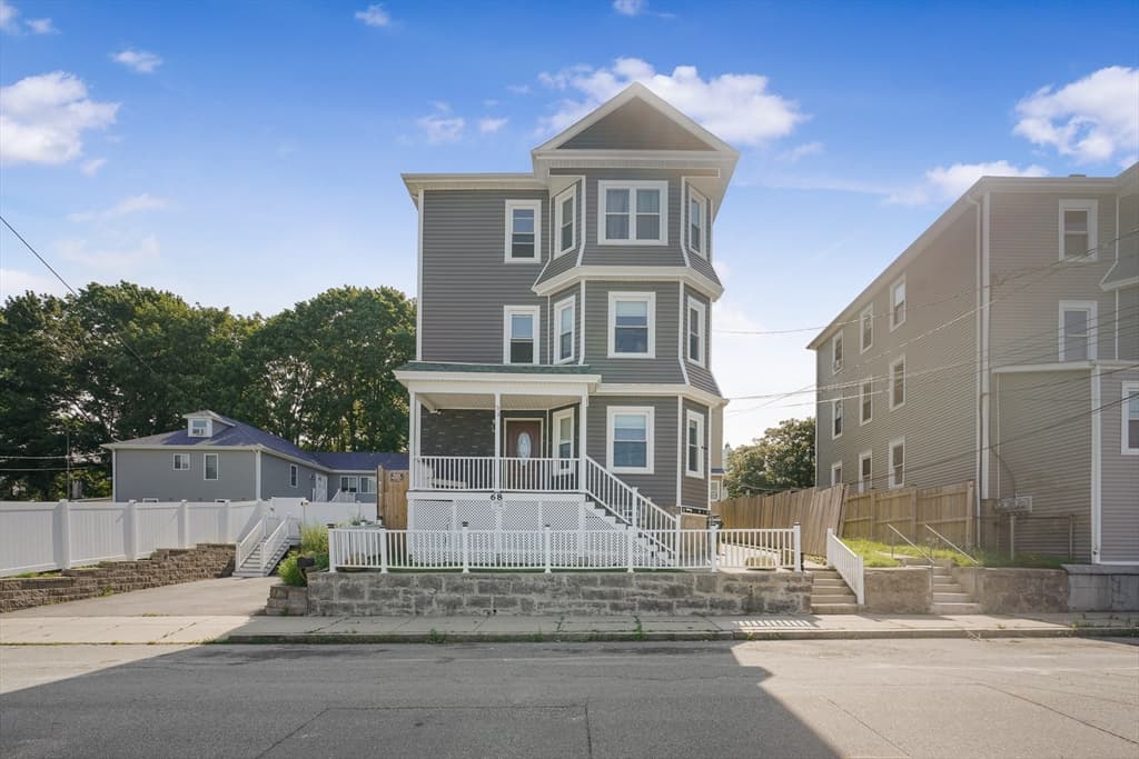 68 Liberty St, Fall River MA 02724