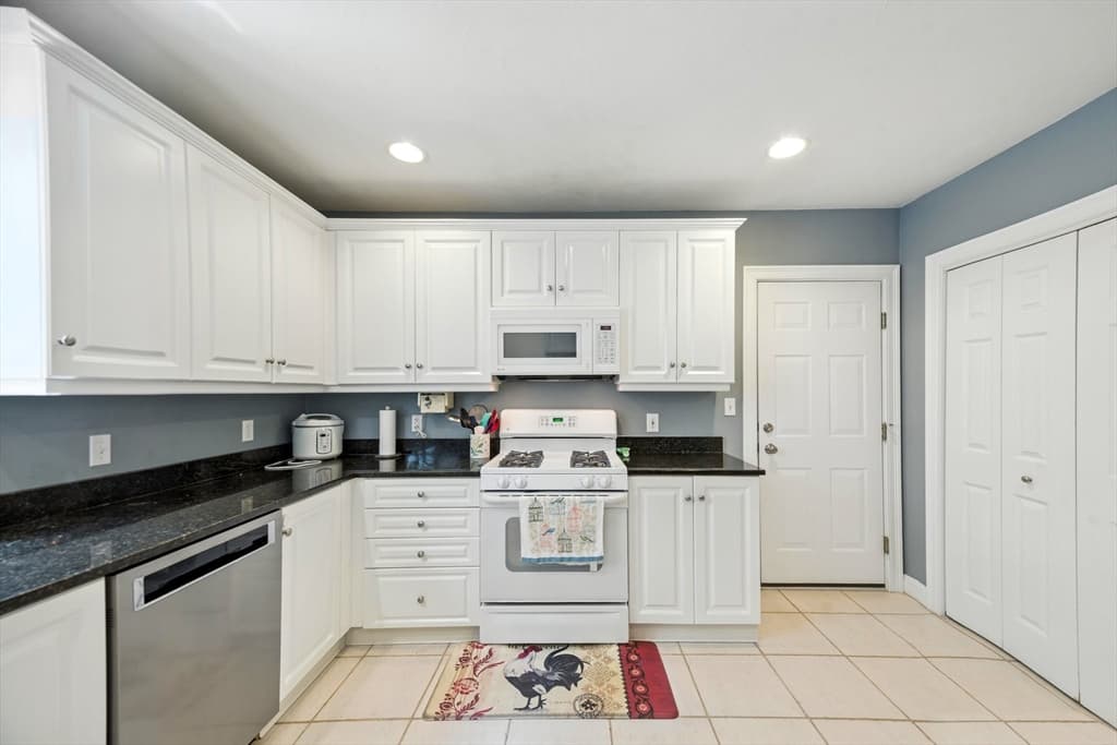 56 Wenham St # 1, Boston MA 02130 photo 8