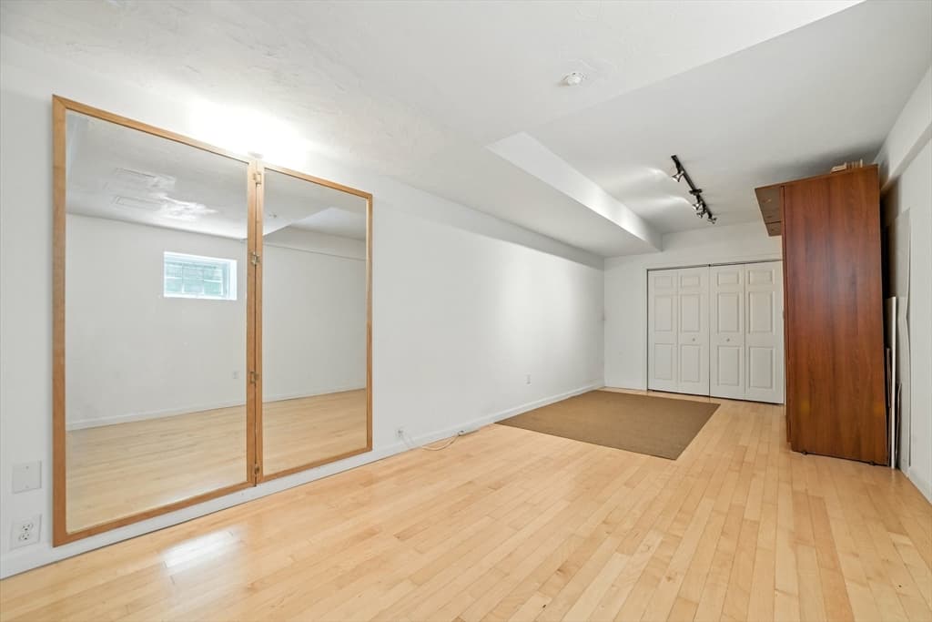 56 Wenham St # 1, Boston MA 02130 photo 25
