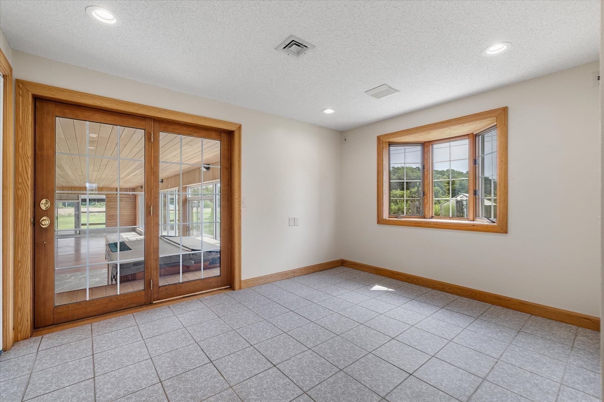 Single Family Residence at 950 Glendale Road, Wilbraham MA 01095, photo 23 of 42
