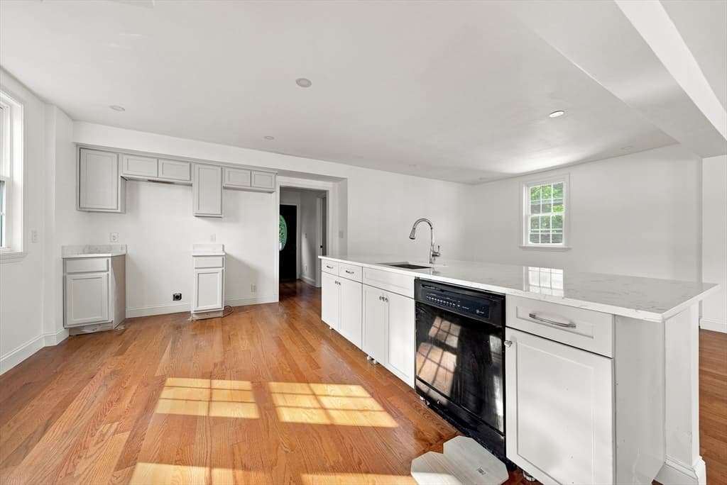 279 Pearl Street, Fitchburg MA 01420 photo 10