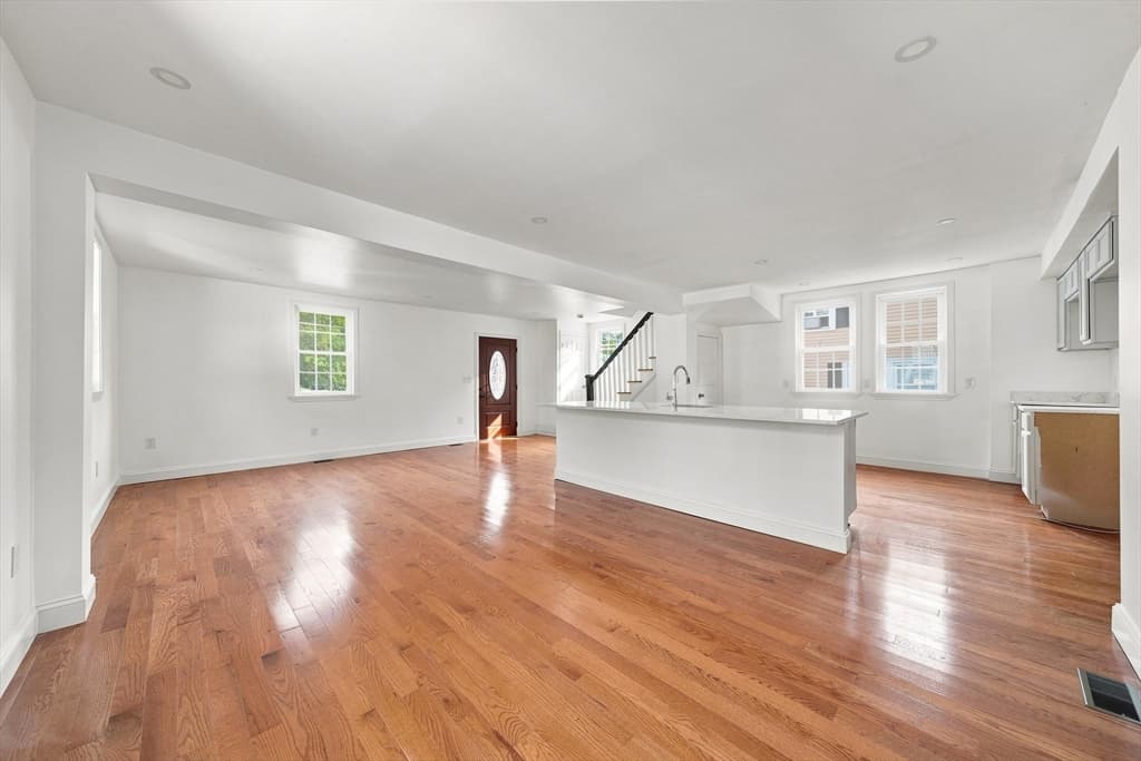 279 Pearl Street, Fitchburg MA 01420 photo 8