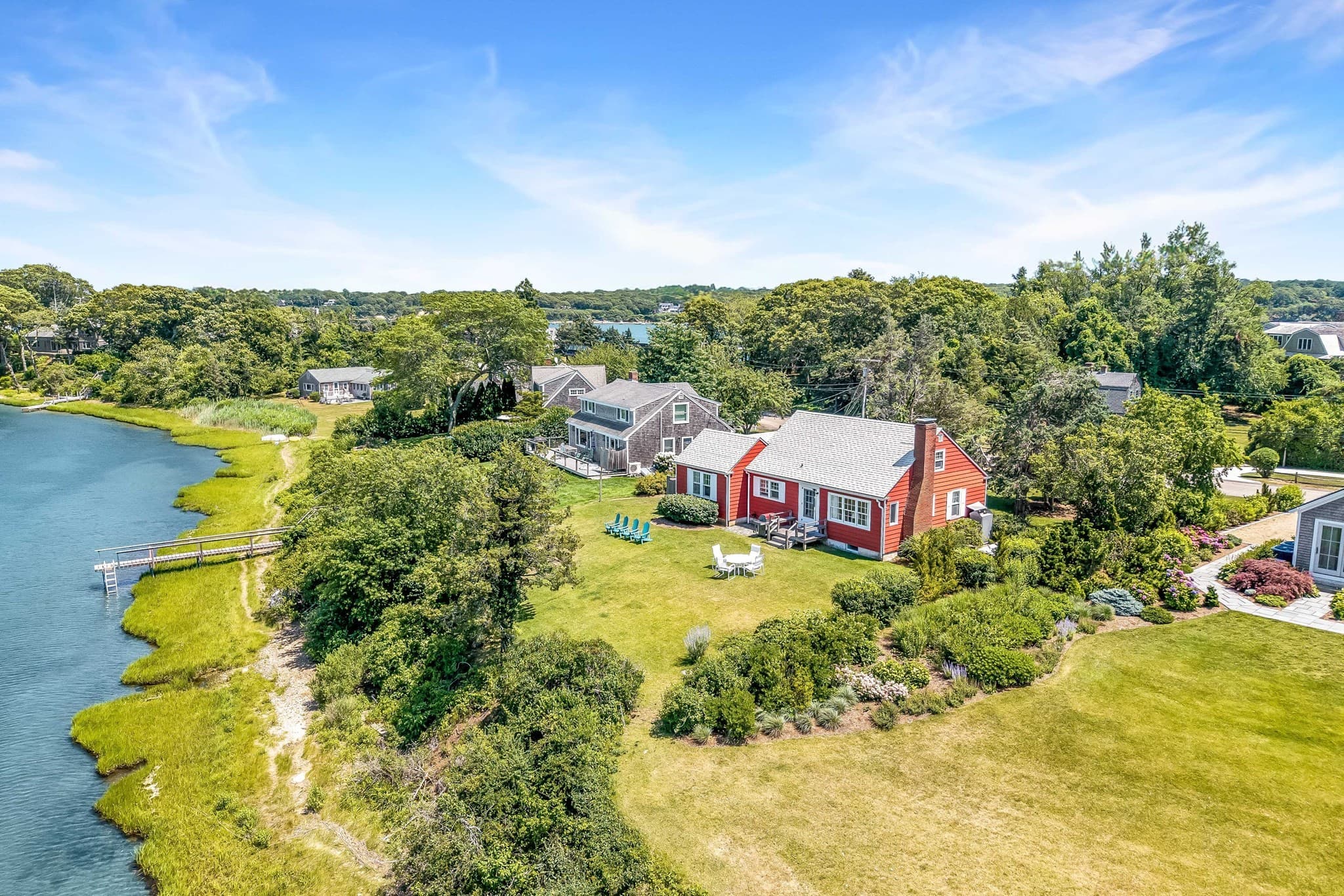 Single Family Residence at 36 Hines Point Rd, Tisbury MA 02568, photo 5 of 40