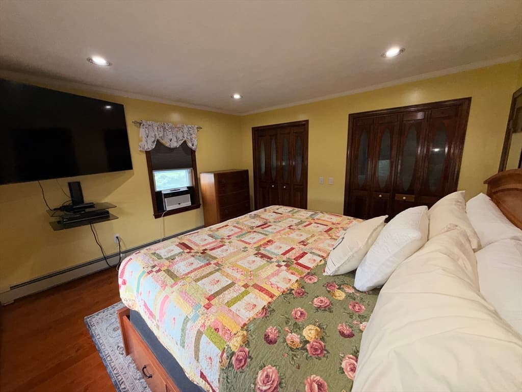 446 Lindsey St, Attleboro MA 02703 photo 11