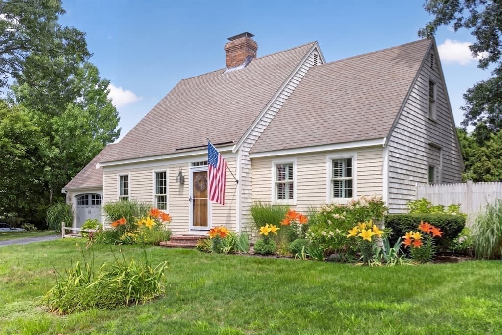 10 Bray Farm Rd S, Yarmouth MA 02675 photo 2