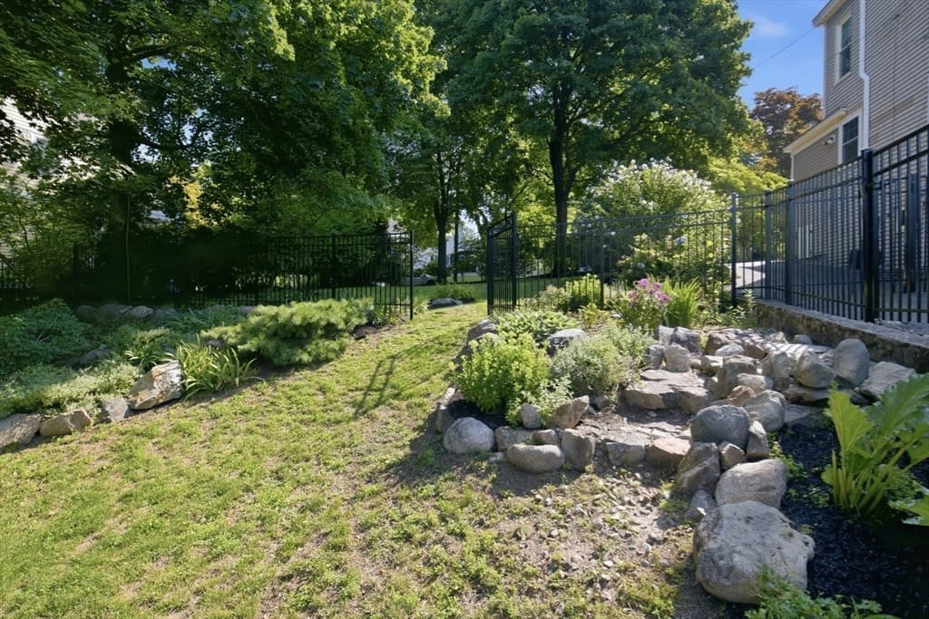 70 Park Avenue, Stoneham MA 02180 photo 9