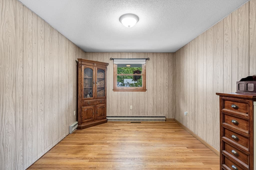17 Breton Ln, Holyoke MA 01040 photo 15