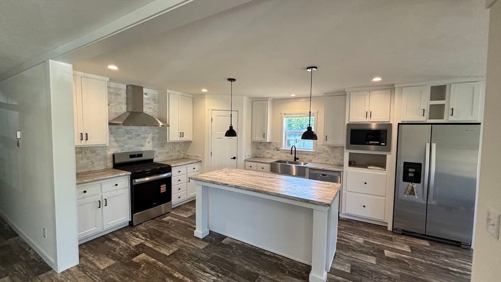 3 Rose Lane, Sturbridge MA 01566