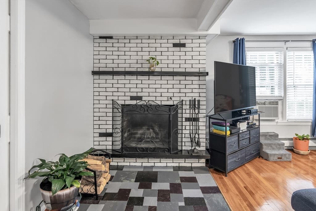 50 Chickering St, Lawrence MA 01843 photo 6
