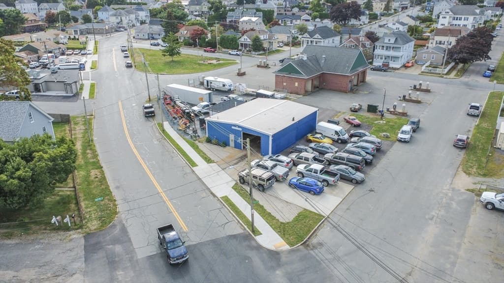 1593 Cove Rd, New Bedford MA 02740 photo 3