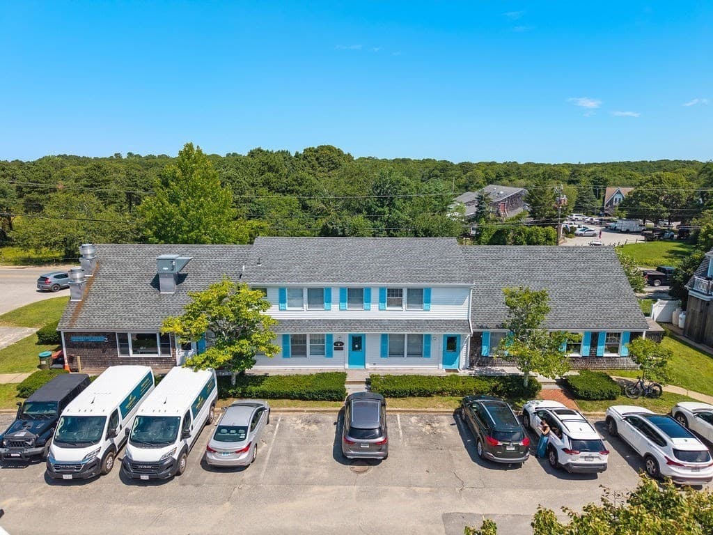 258 Edgartown-Vineyard Haven Rd, Edgartown MA 02539 photo 2
