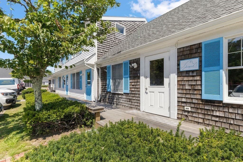 258 Edgartown-Vineyard Haven Rd, Edgartown MA 02539 photo 5