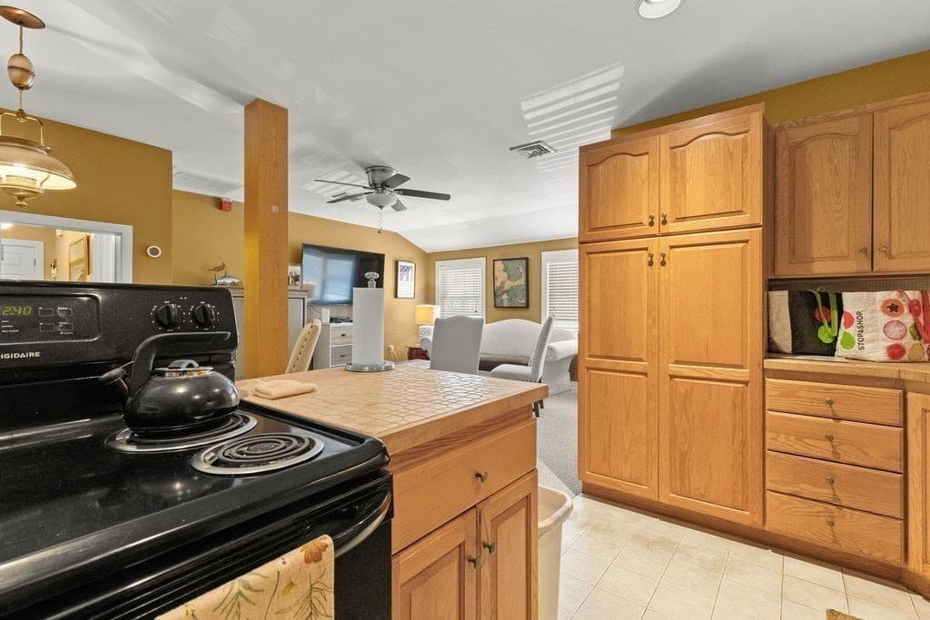258 Edgartown-Vineyard Haven Rd, Edgartown MA 02539 photo 34