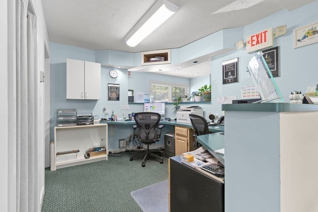 258 Edgartown-Vineyard Haven Rd, Edgartown MA 02539 photo 10