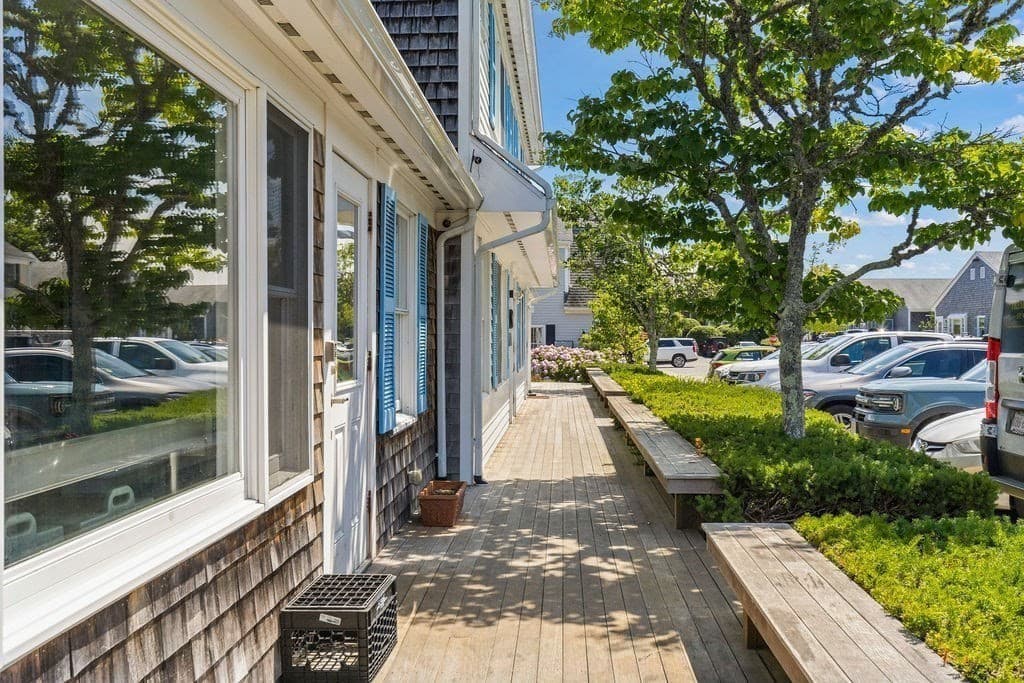 258 Edgartown-Vineyard Haven Rd, Edgartown MA 02539 photo 4