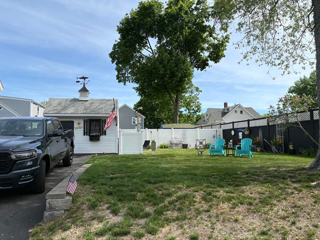 26 Monatiquot St, Weymouth MA 02191 photo 9