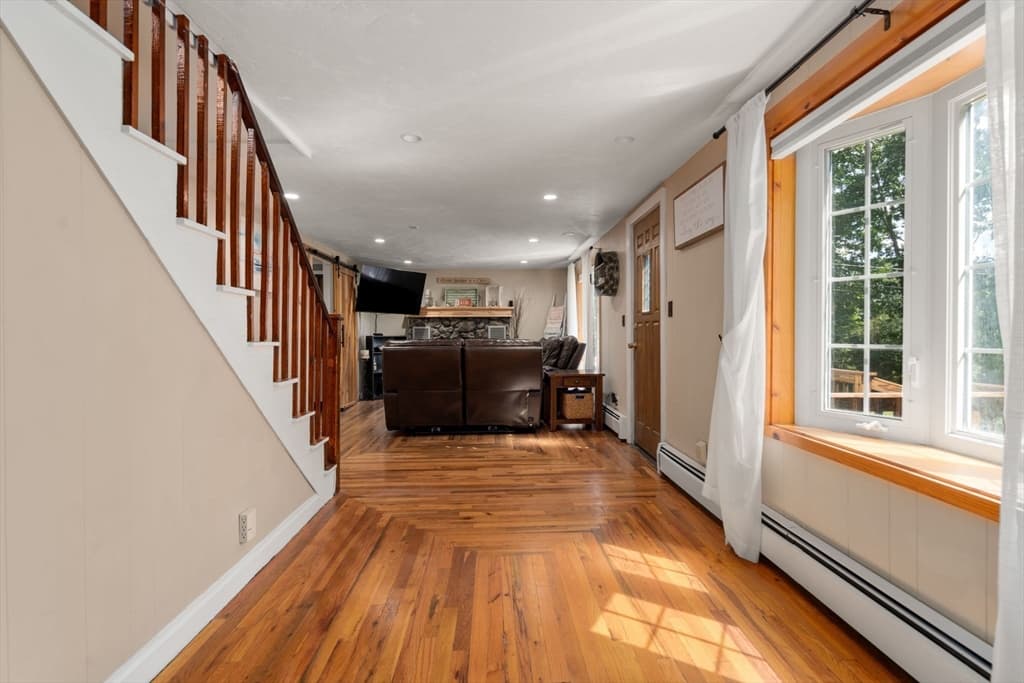 42 Pine Swamp, Cumberland RI 02864 photo 3