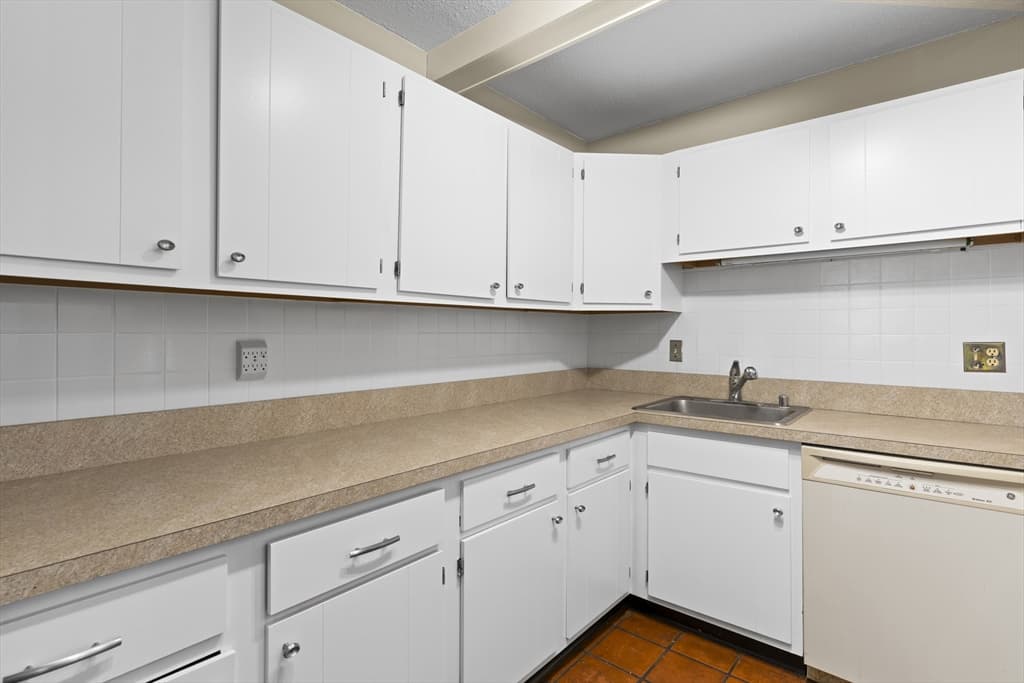 55 Tall Oaks Drive # 705, Weymouth MA 02190 photo 6