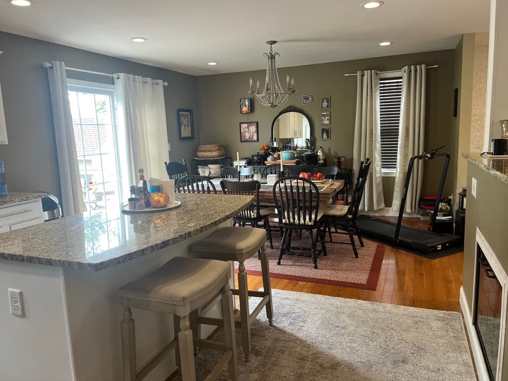 609 Detroit St, Fall River MA 02721 photo 2