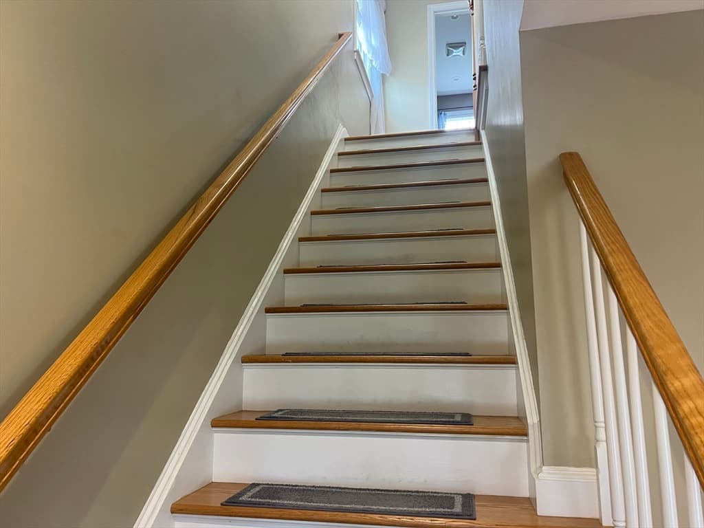 609 Detroit St, Fall River MA 02721 photo 6