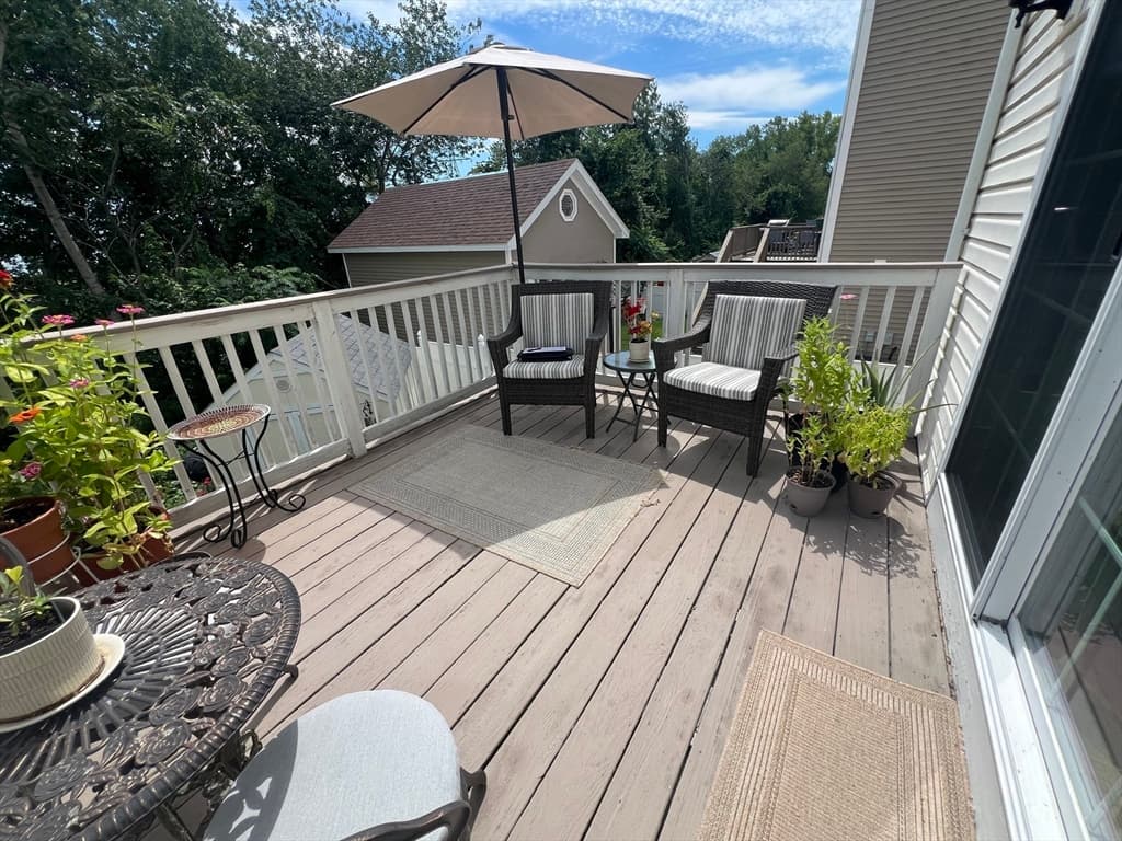 609 Detroit St, Fall River MA 02721 photo 14