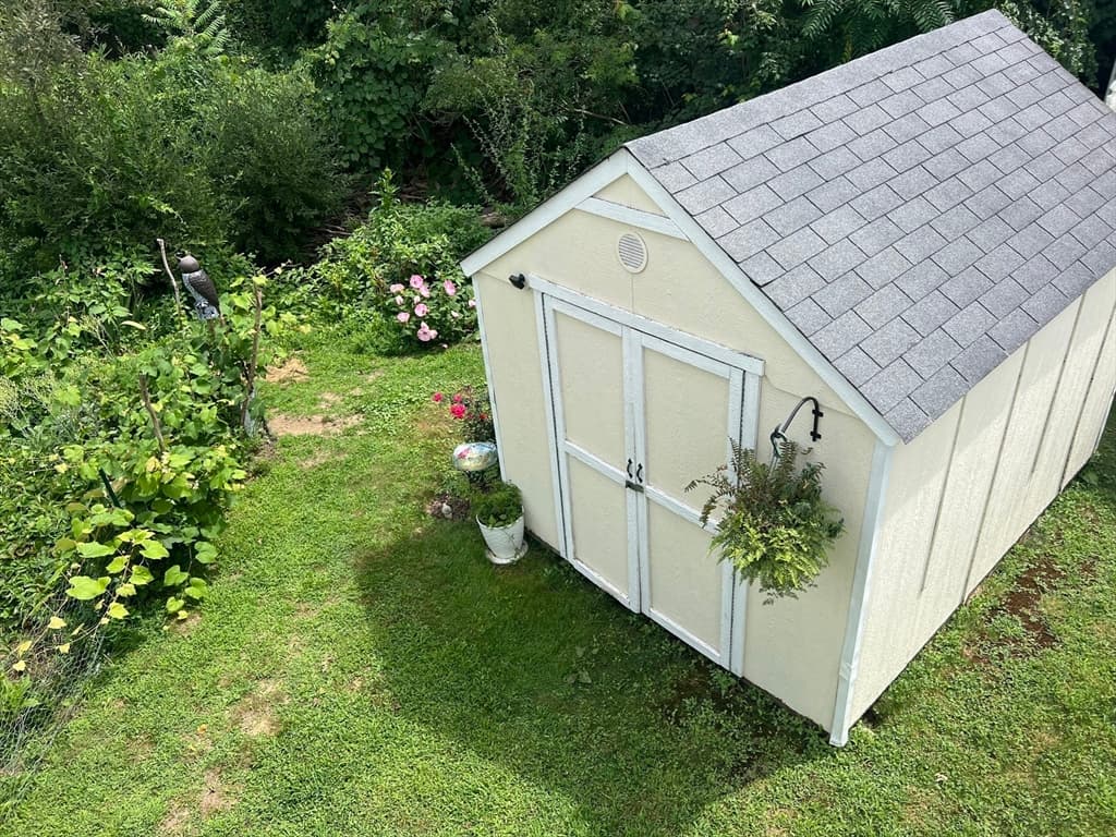 609 Detroit St, Fall River MA 02721 photo 18