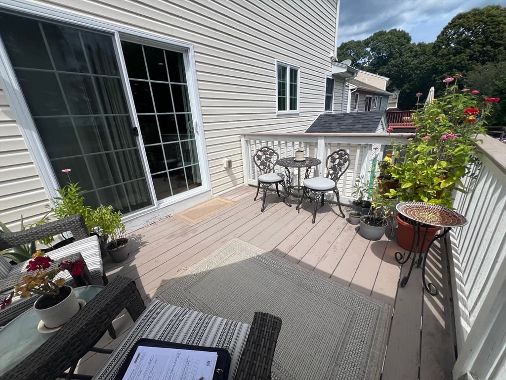 609 Detroit St, Fall River MA 02721 photo 15