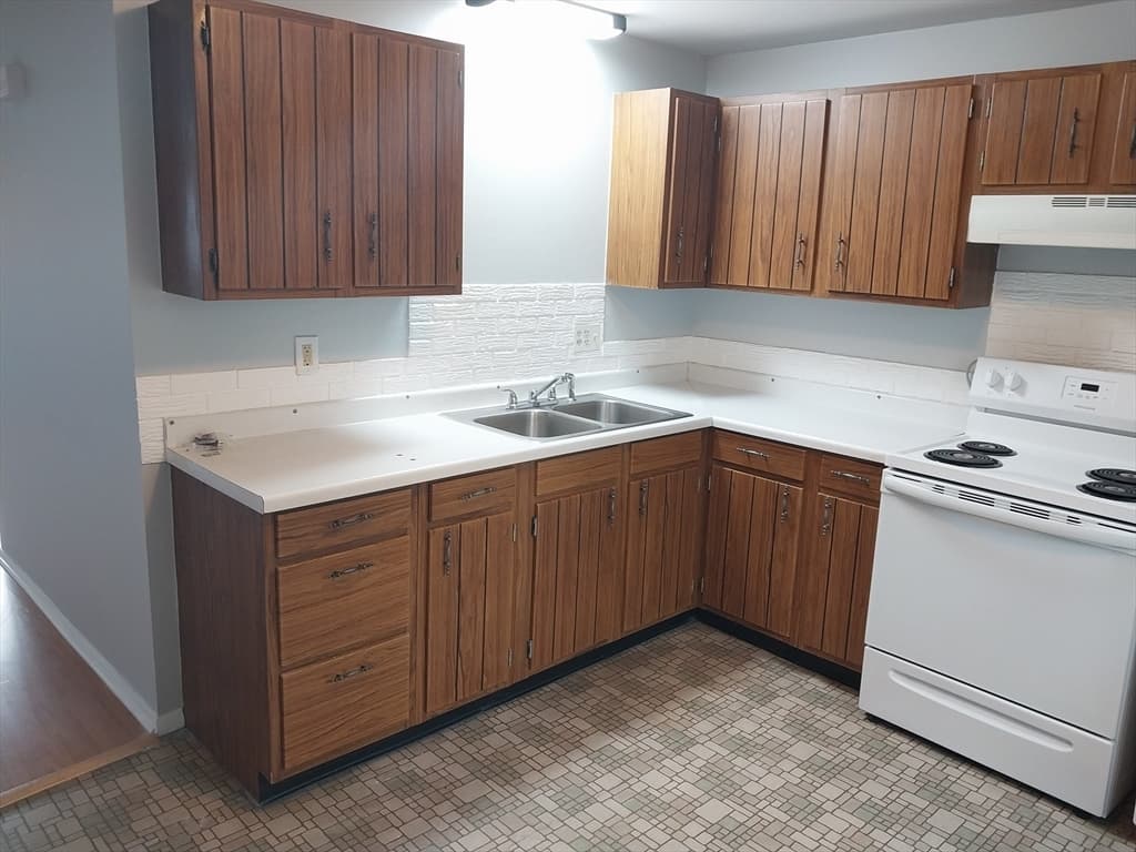124 Ash Street, Fall River MA 02724 photo 22