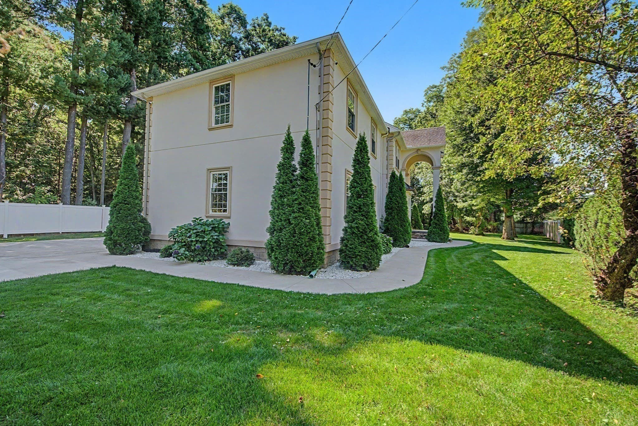 Single Family Residence at 657 Silver St, Agawam MA 01001, Agawam, photo 36 of 37