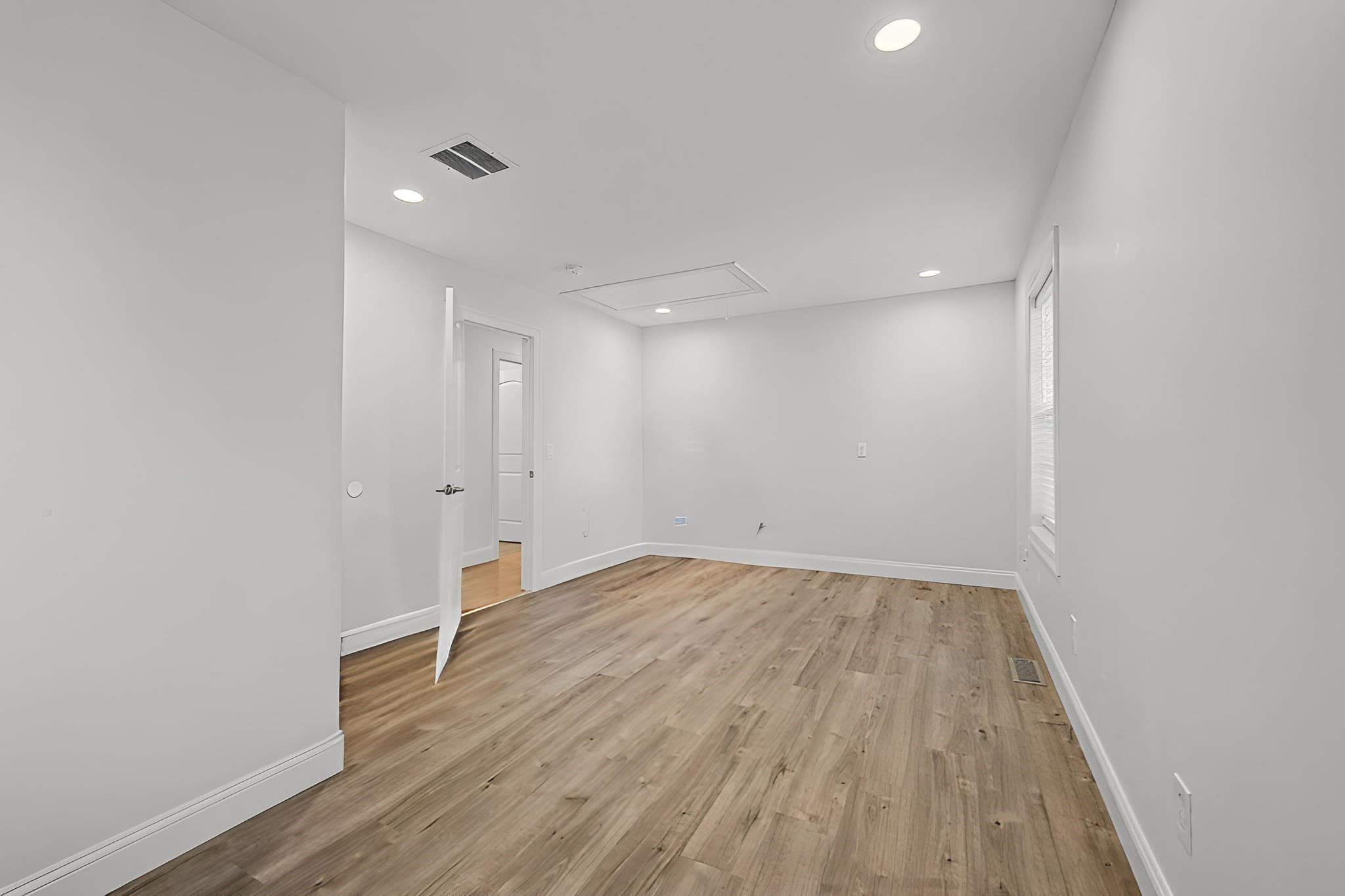 Single Family Residence at 657 Silver St, Agawam MA 01001, Agawam, photo 30 of 37