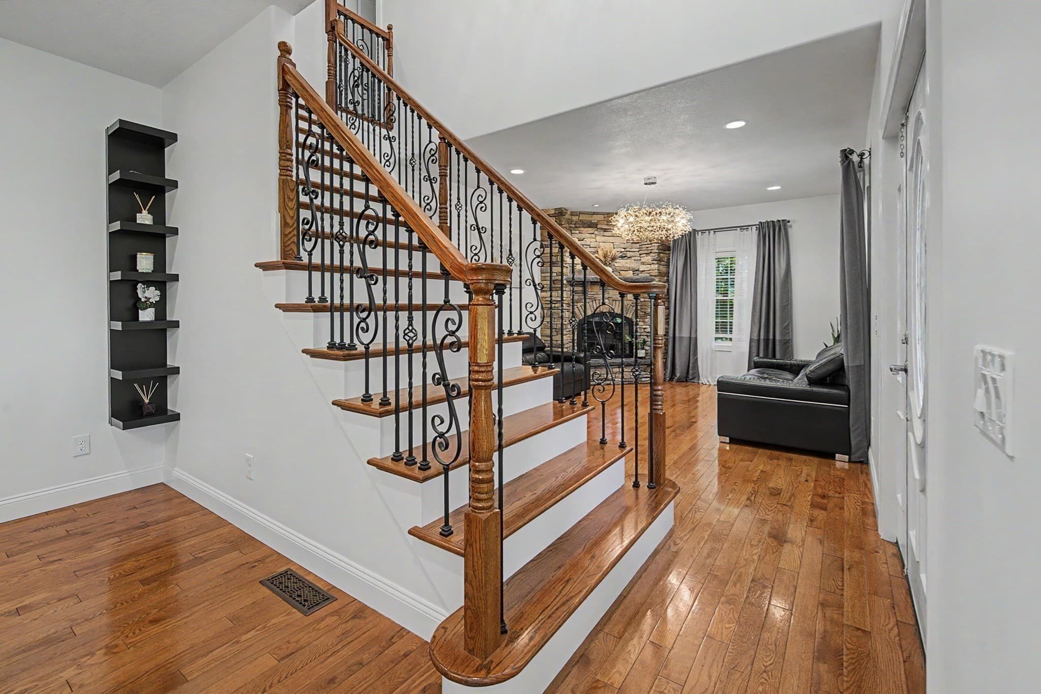 Single Family Residence at 657 Silver St, Agawam MA 01001, Agawam, photo 10 of 37