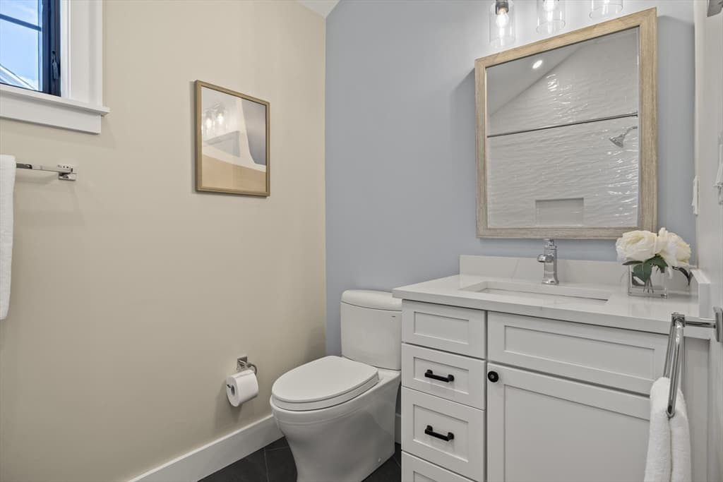 Single Family Residence at 579 Centre St, Newton MA 02458, Newton, photo 26 of 40