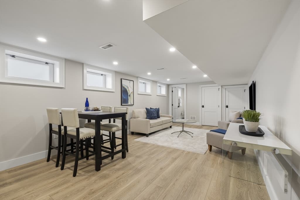 Single Family Residence at 579 Centre St, Newton MA 02458, Newton, photo 28 of 40
