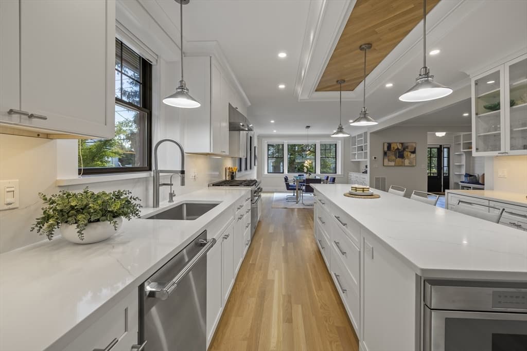 Single Family Residence at 579 Centre St, Newton MA 02458, Newton, photo 10 of 40