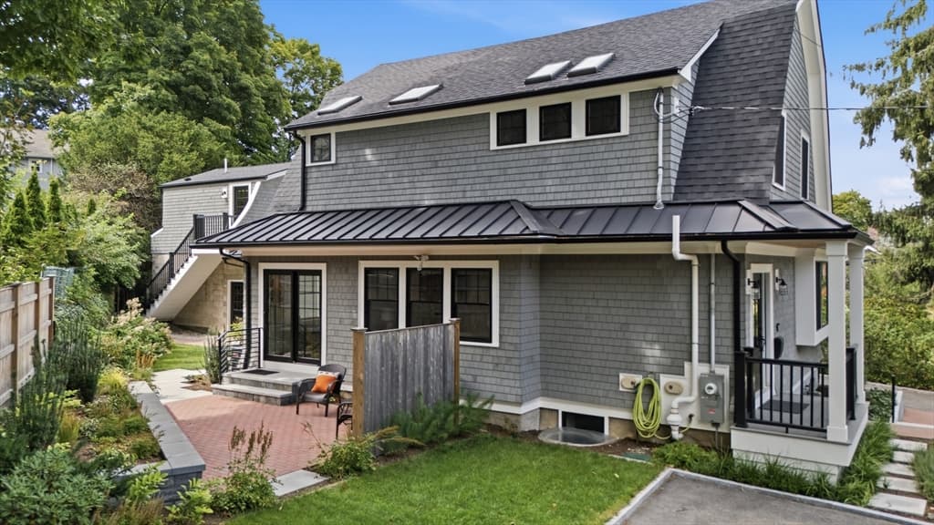 Single Family Residence at 579 Centre St, Newton MA 02458, Newton, photo 35 of 40