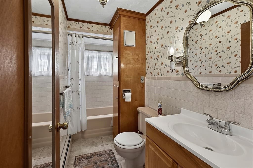 157 Denver Street, Fall River MA 02724 photo 11