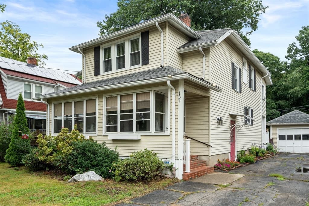 137 Belvidere Street, Springfield MA 01108 photo 2