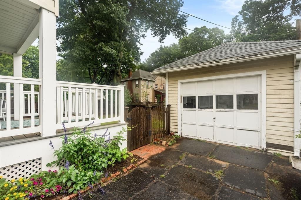 137 Belvidere Street, Springfield MA 01108 photo 30