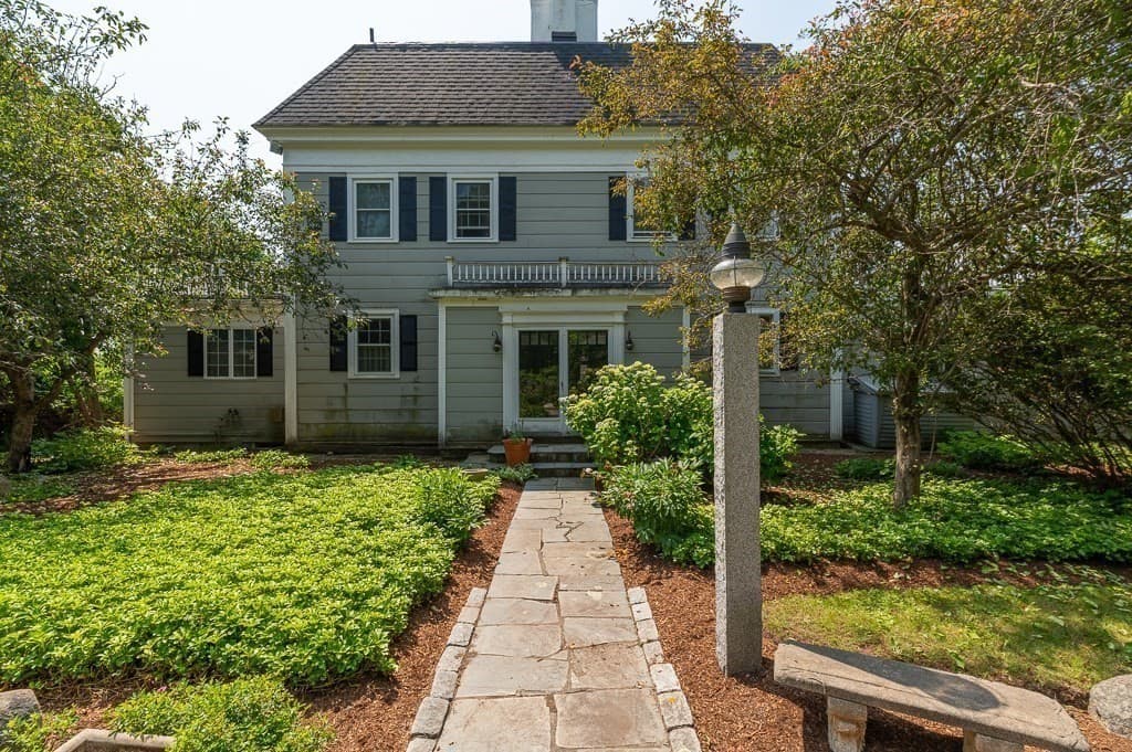 8 Rouse Rd., Gloucester MA 01930 photo 3