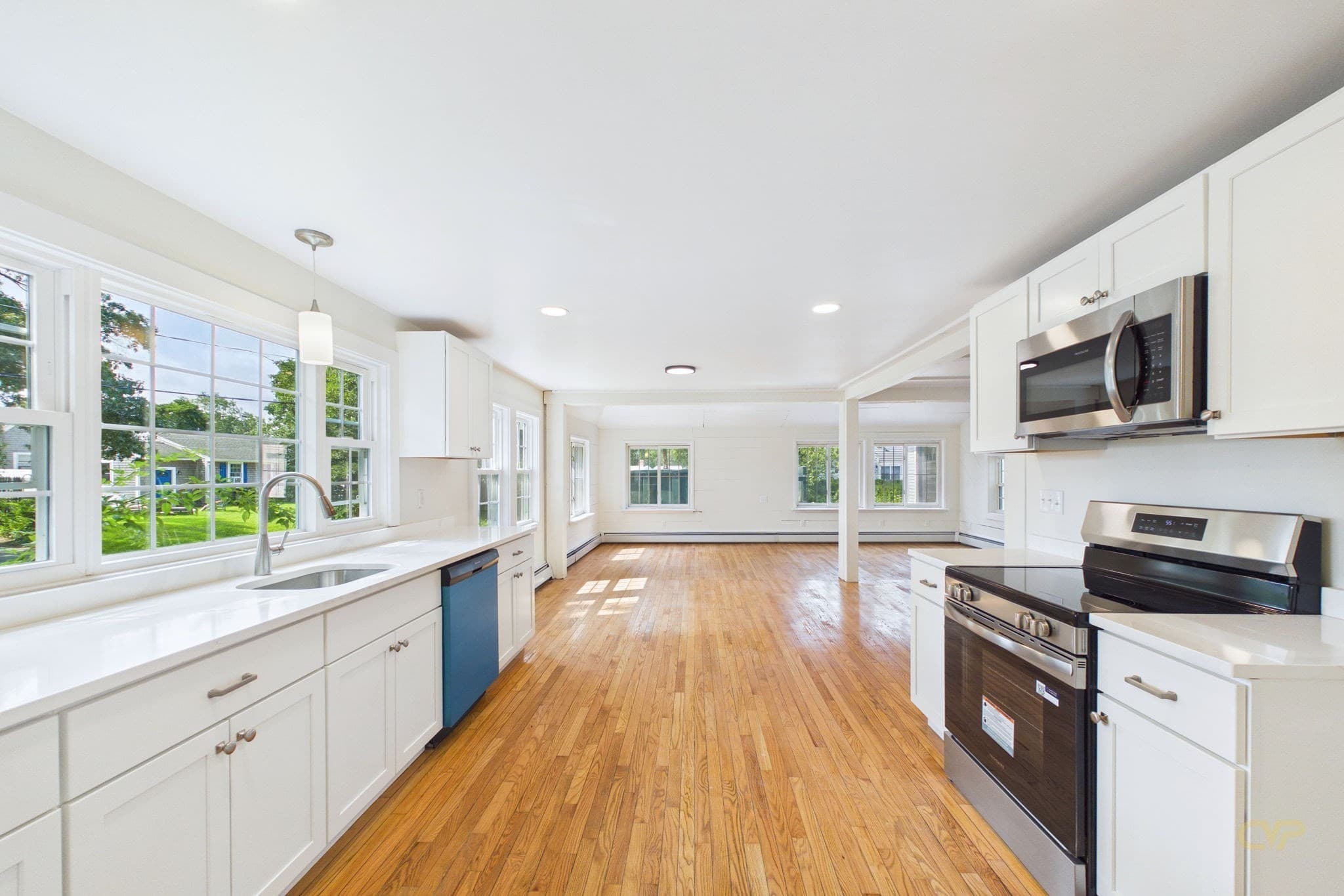 Single Family Residence at 17 Winthrop Rd, Plymouth MA 02360, photo 7 of 15
