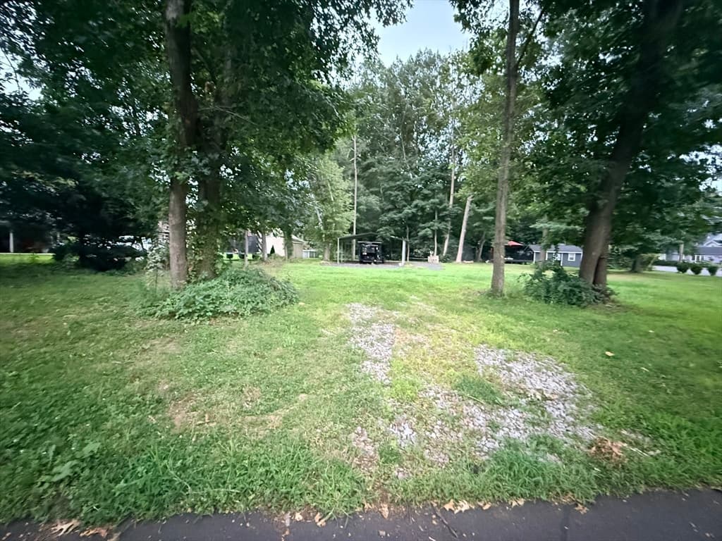 60 Wakefield Ave Webster Lake, Webster MA 01570 photo 15