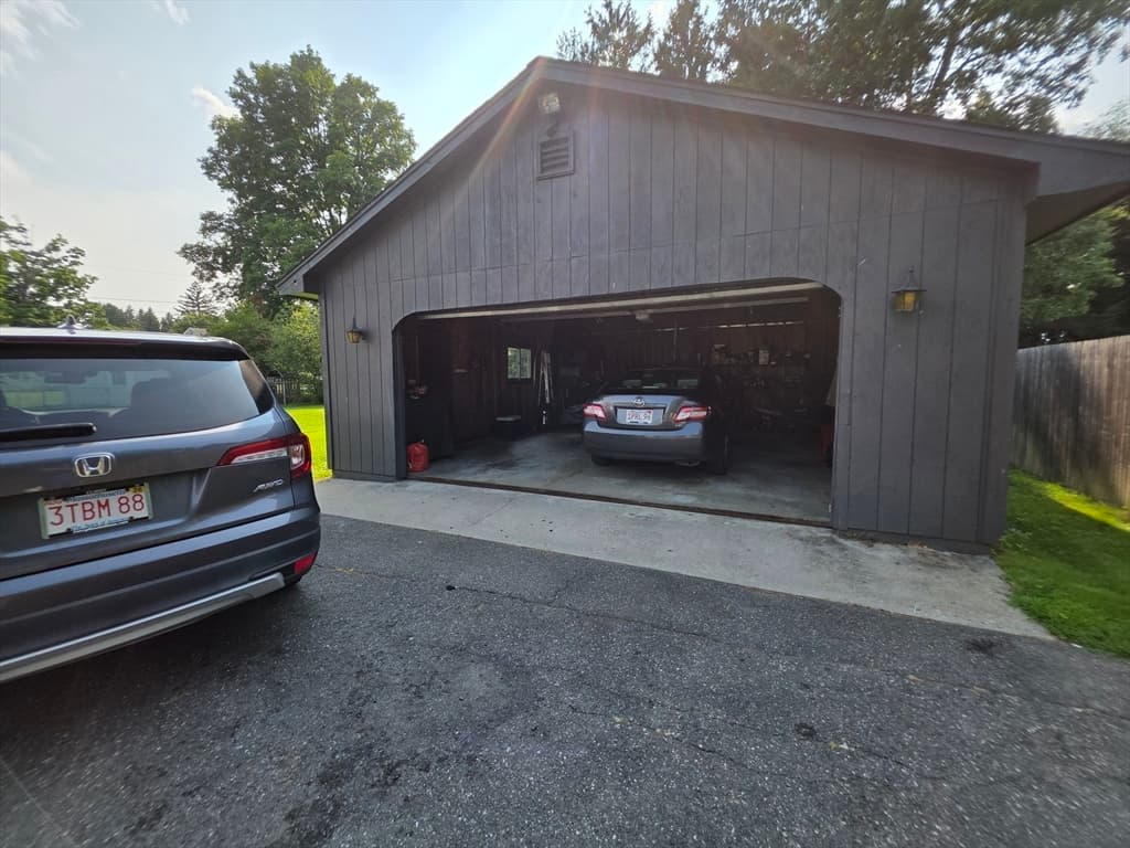 525 Chapin St, Ludlow MA 01056 photo 12