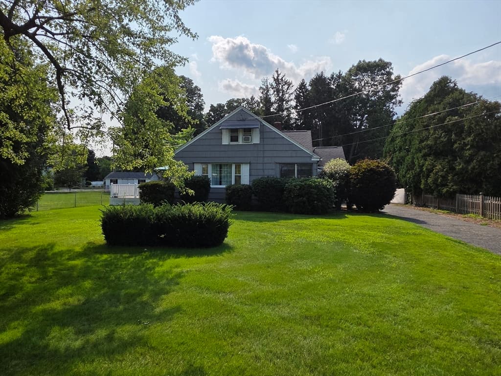 525 Chapin St, Ludlow MA 01056