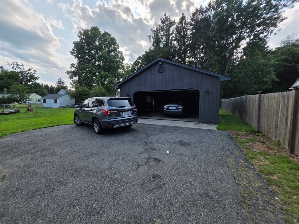 525 Chapin St, Ludlow MA 01056 photo 10