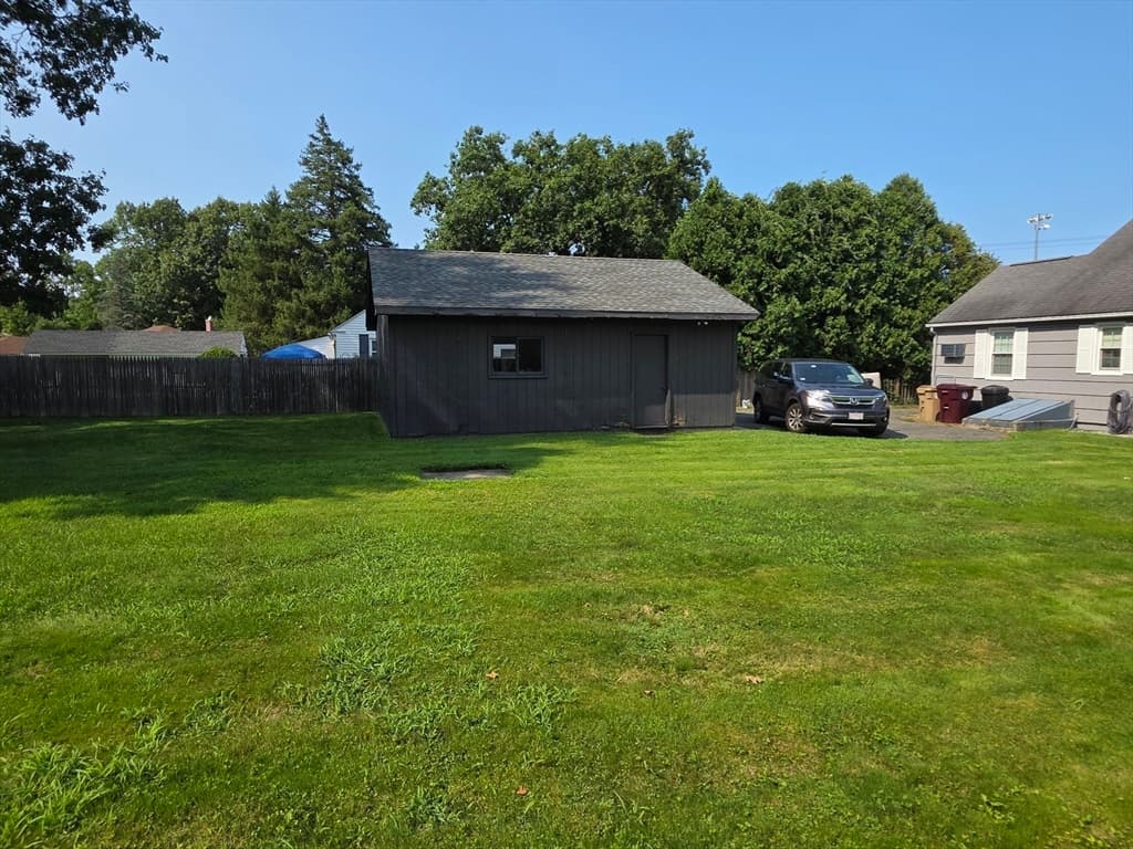 525 Chapin St, Ludlow MA 01056 photo 14