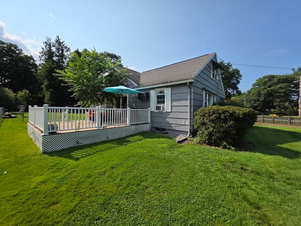 525 Chapin St, Ludlow MA 01056 photo 4