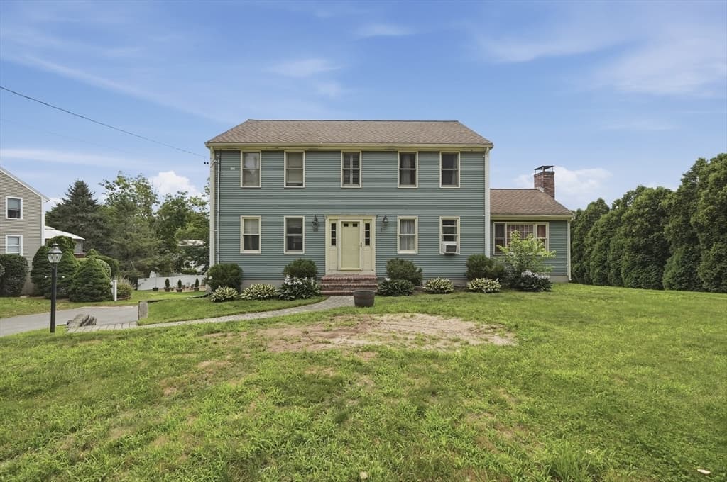 50 Conant St, Bridgewater MA 02324