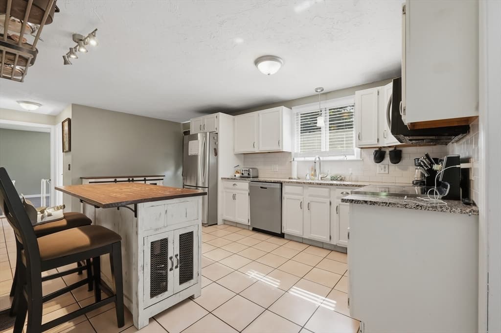50 Conant St, Bridgewater MA 02324 photo 5